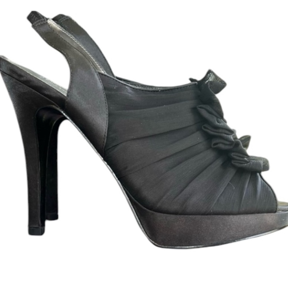 Gloria Vanderbilt size 10 black metallic slingback heels platform at open toe